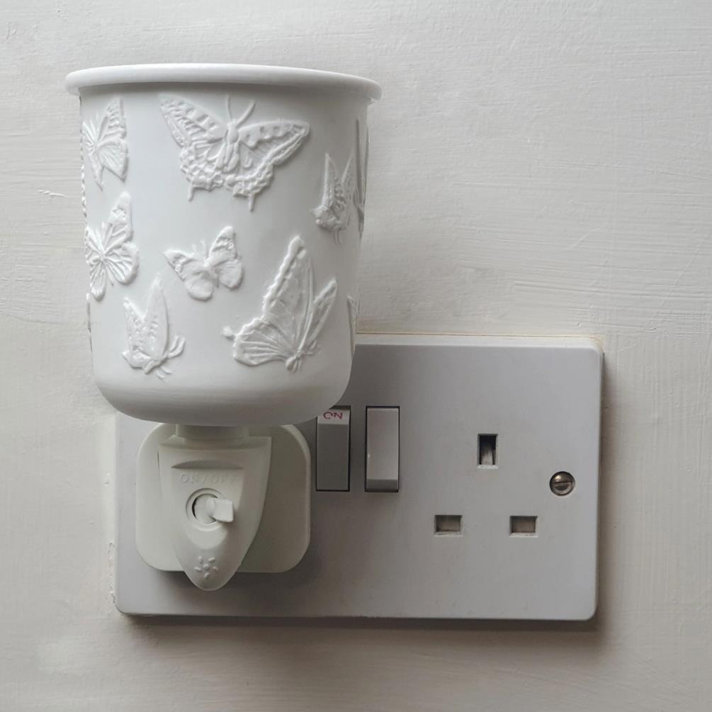 Cello Butterfly Porcelain Plug In Wax Melt Warmer Extra Image 3